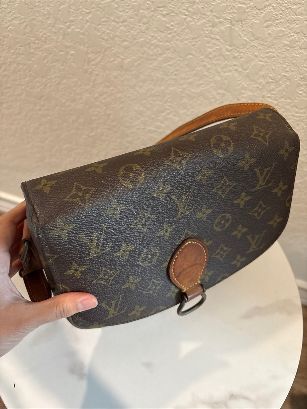 Louis Vuitton GM Saint Cloud Brown Monogram Crossbody Bag - Picture 3 of 16